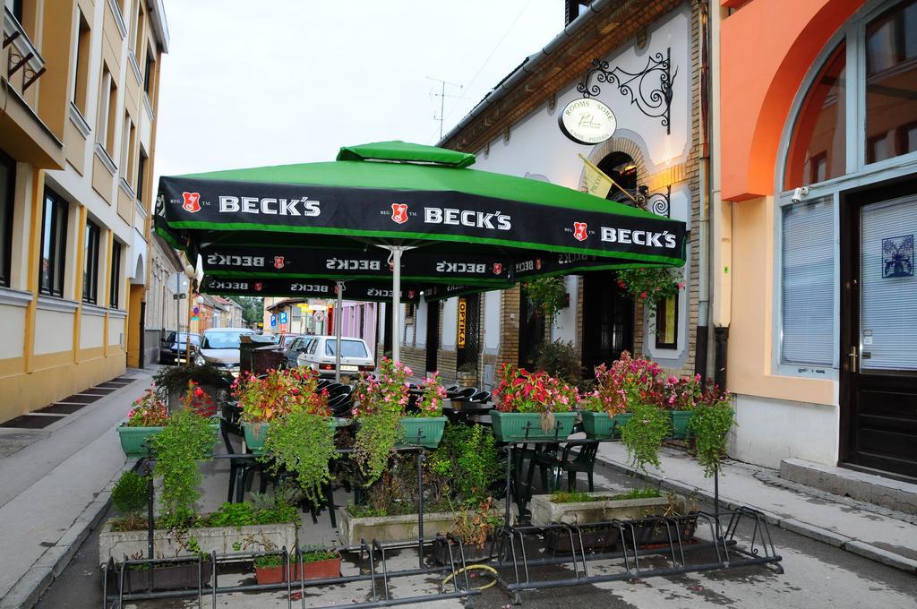 Guest House Prenociste Piccolina Sombor Exterior photo