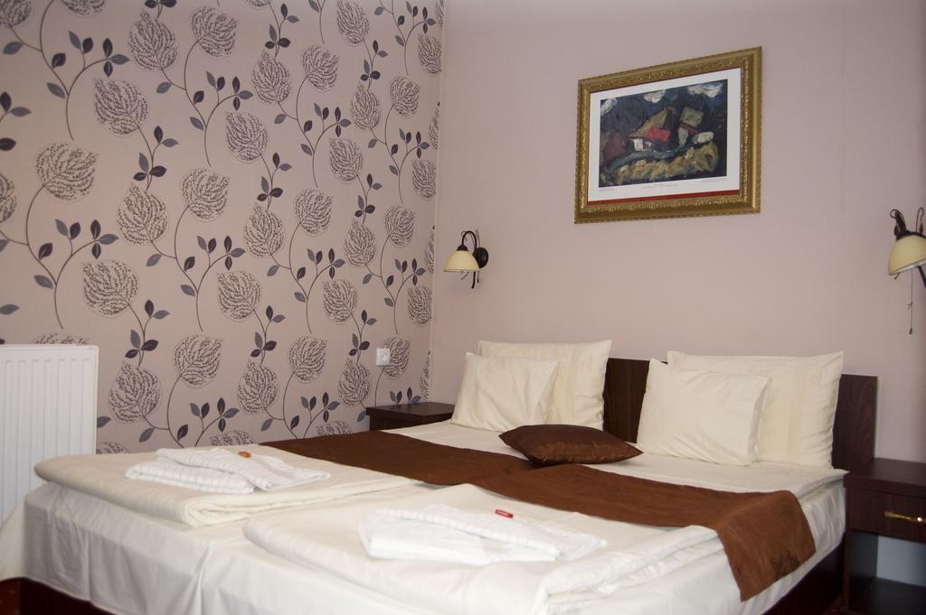 Guest House Prenociste Piccolina Sombor Exterior photo