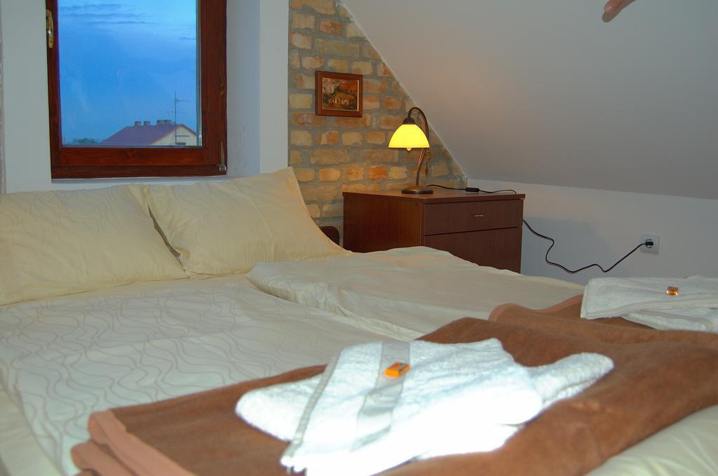 Guest House Prenociste Piccolina Sombor Exterior photo